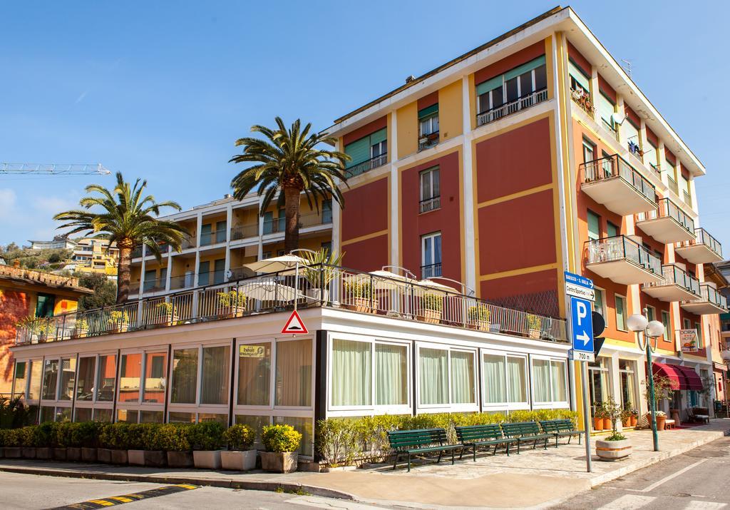Hotel Doria Кави ди Лаваня Екстериор снимка